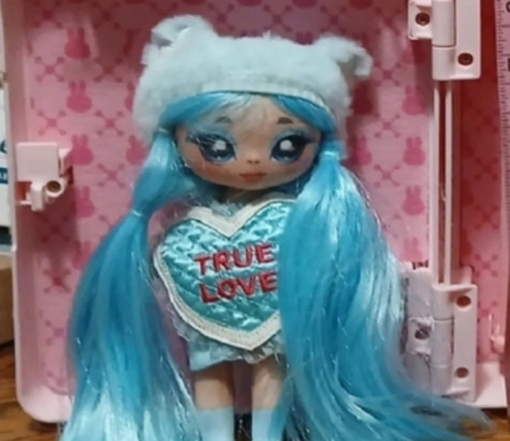 NaNaNa Surprise Doll and‎ Soft ,fuzzy Pink Backpack